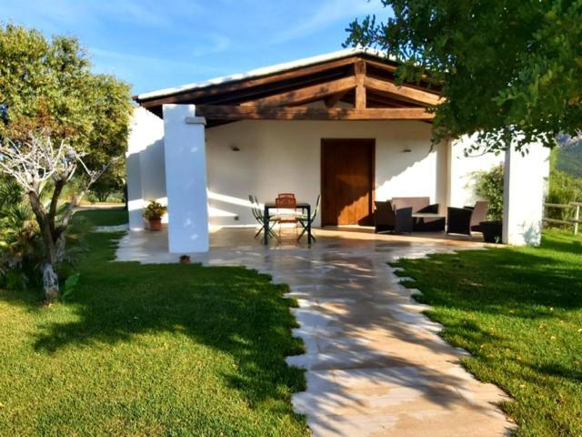 Villa Alba Esclusiva Villa Con Piscina A Sfioro E Vista Mozzafiato Sul Mare Куняна Екстериор снимка