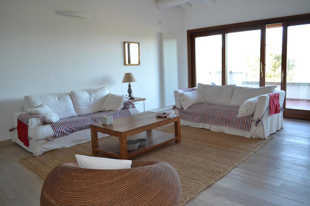 Villa Alba Esclusiva Villa Con Piscina A Sfioro E Vista Mozzafiato Sul Mare Куняна Екстериор снимка